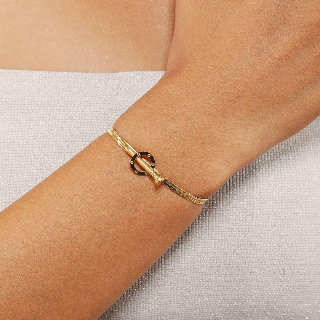 Nail Loop 18K Gold Plated Bracelet