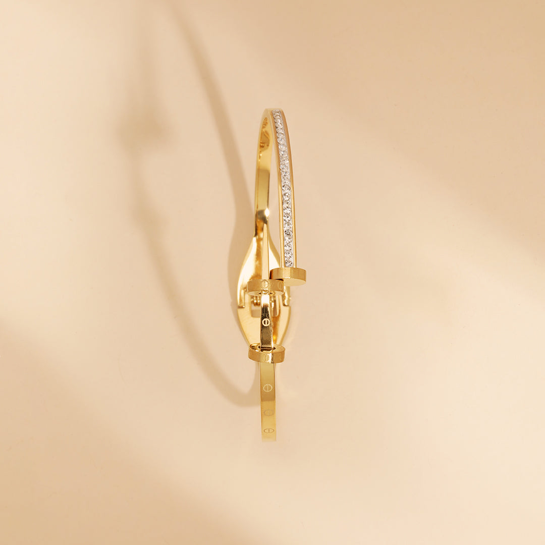 Sleek Halo 18K Gold Plated Bracelet